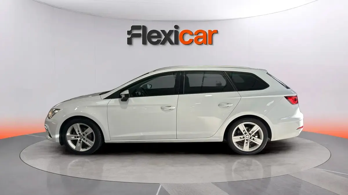 Usado Seat Leon FR 150 CV (110 kW) 2017 Blanco Berlina