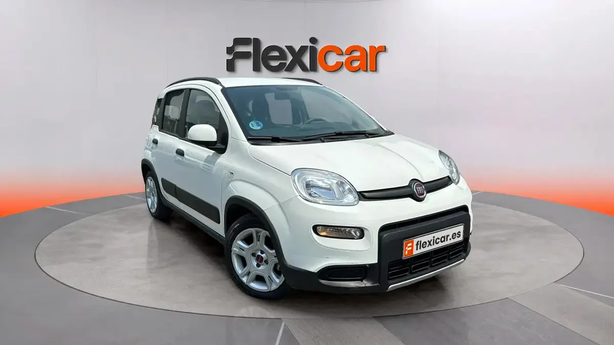 Usado Fiat Panda Cross Cross 71 CV (52 kW) 2023 Utilitario