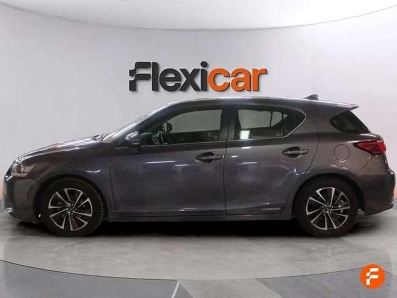 Usado Lexus CT200h 136 CV (100 kW) 2018 Gris Berlina