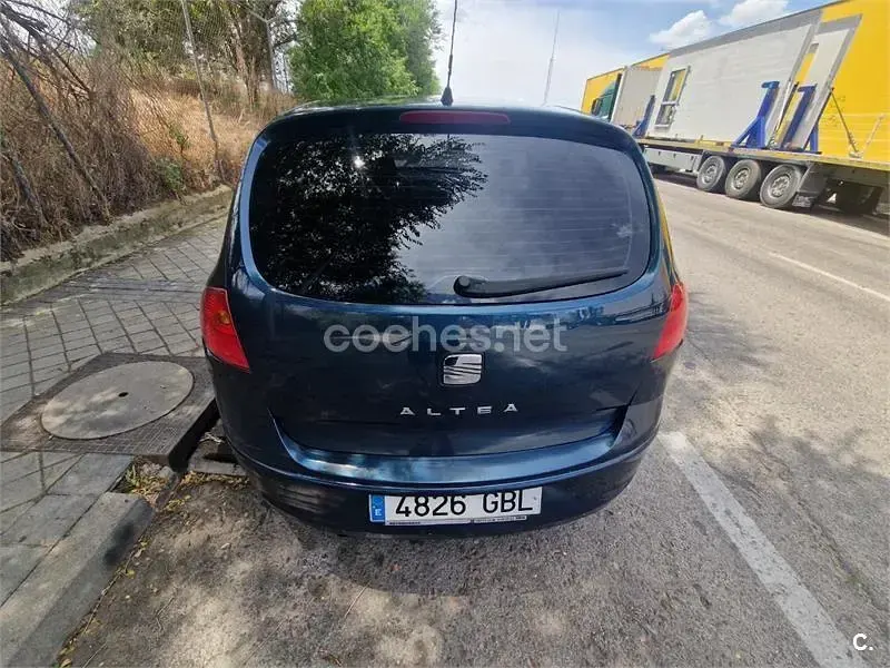 Usado Seat Altea 105 CV (77 kW) 2008 Verde Monovolumen