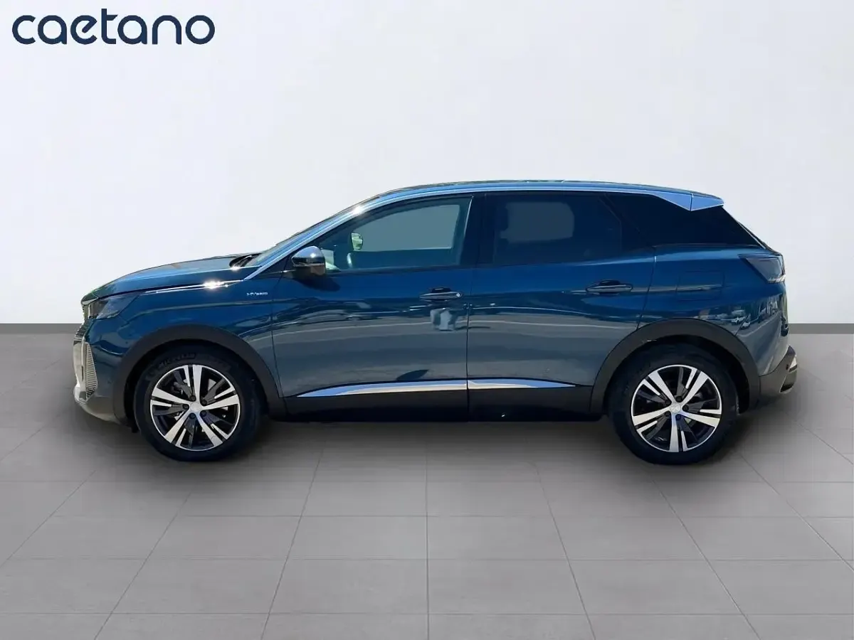 Usado Peugeot 3008 Allure 180 CV (132 kW) 2023 Azul SUV