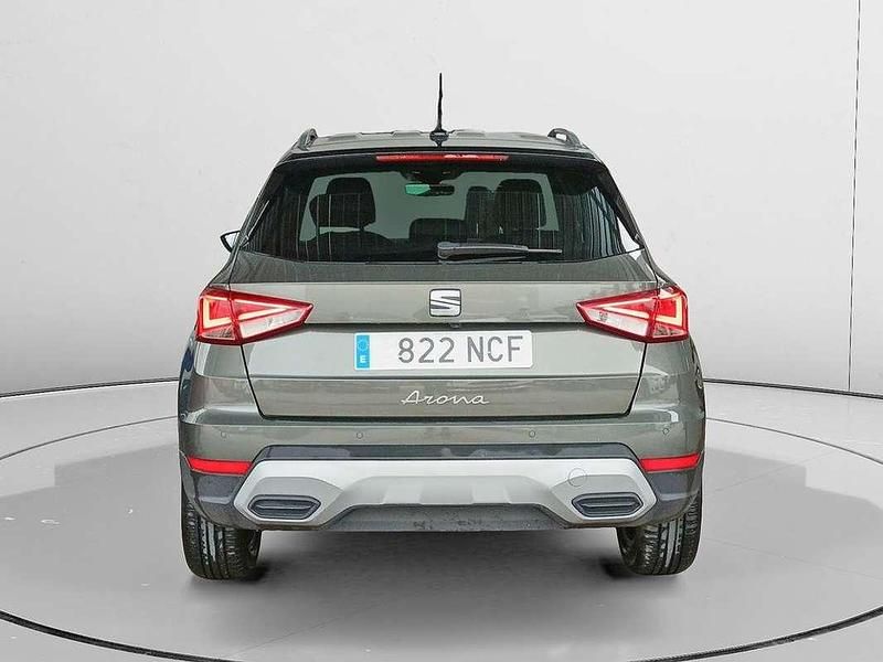 Usado Seat Arona Xperience 116 CV (85 kW) 2025 Negro SUV