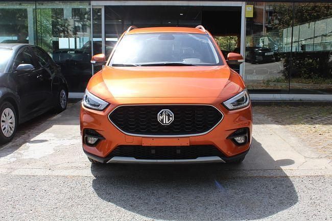 Usado MG ZS Luxury 107 HP (78 kW) 2023 Laranja SUV