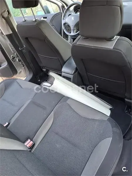 Usado Peugeot 308 Sport 90 CV (66 kW) 2009 Gris / plata Berlina