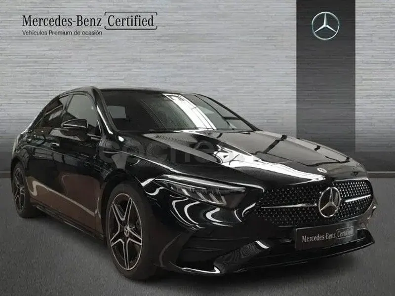 Usado Mercedes A200 150 CV (110 kW) 2025 Negro Berlina