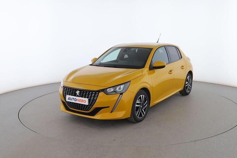 Dorado Usado 2020 Peugeot 208 Allure Utilitario | 12.599 € (Precio justo) - Imagen 1/3