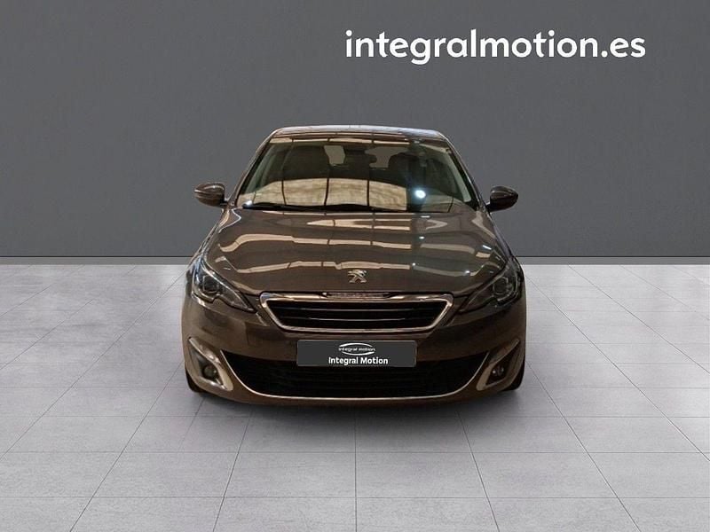 Usado Peugeot 308 Allure 130 CV (95 kW) 2015 Grisnegro Berlina