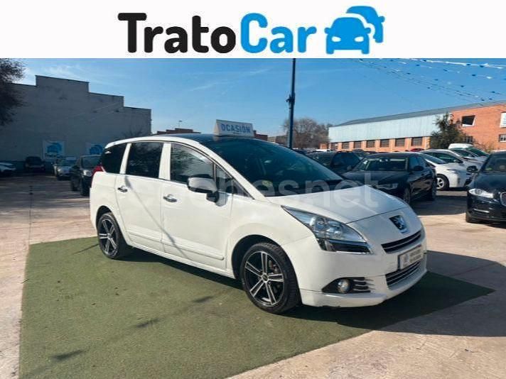 Blanco Usado 2013 Peugeot 5008 Access Monovolumen | 4499 € (Precio justo) - Imagen 1/4