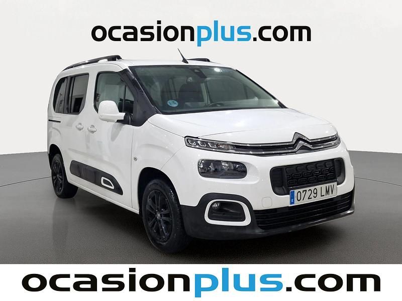 Usado Citroën Berlingo Feel 131 CV (96 kW) 2021 Blanco Monovolumen