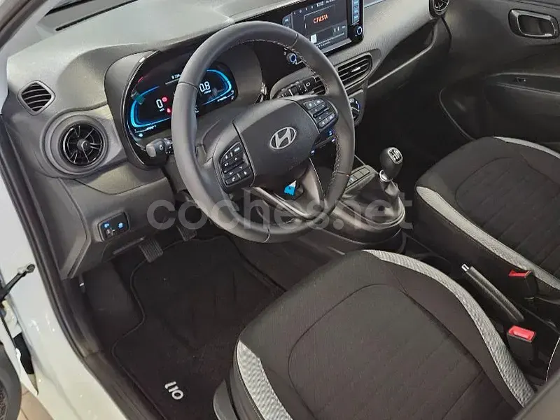 Usado Hyundai i10 67 CV (49 kW) 2024 Blanco Utilitario