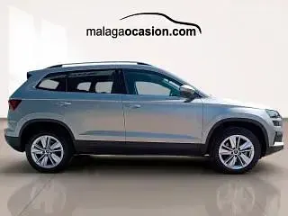 Usado Skoda Karoq Selection 150 CV (110 kW) 2025 Plata SUV