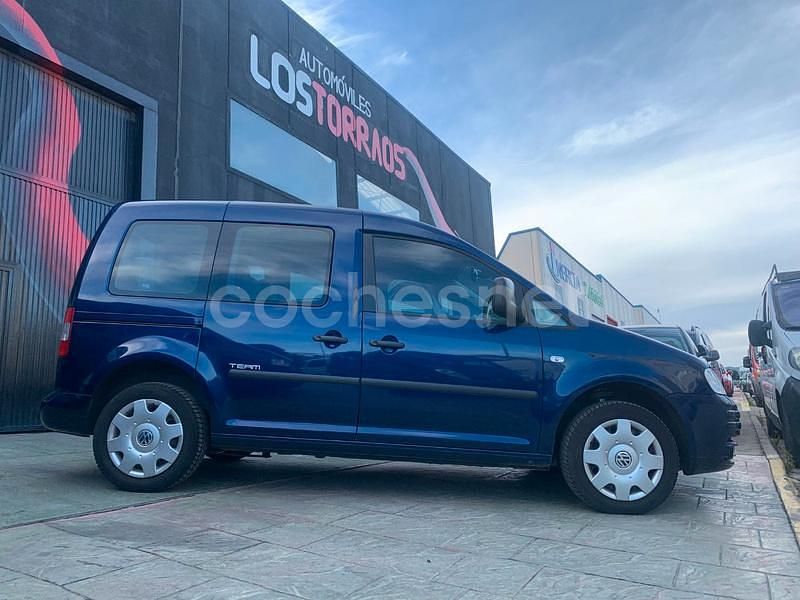 Azul Usado 2010 VW Caddy Life Monovolumen | 8499 € (Precio justo) - Imagen 1/4
