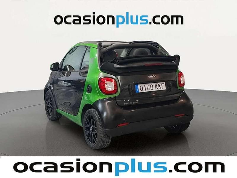 Usado Smart ForTwo Electric Drive 60 kW (82 CV) 2018 Negro Descapotable