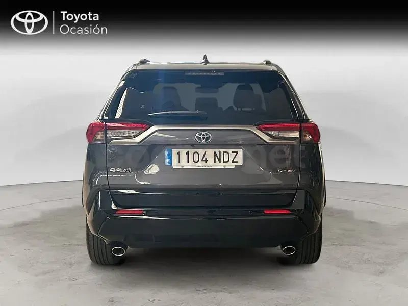 Usado Toyota RAV4 Hybrid Advance 306 CV (225 kW) 2025 Gris / plata SUV