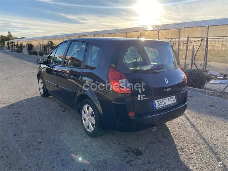 Usado Renault Grand Scénic II Business 130 CV (95 kW) 2007 Negro Monovolumen