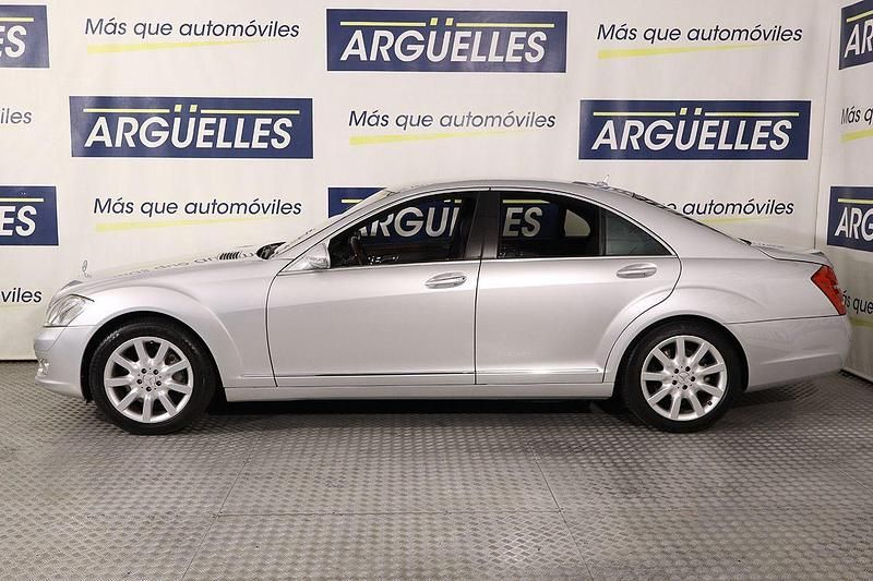 Usado Mercedes S500 388 CV (285 kW) 2006 Gris Berlina
