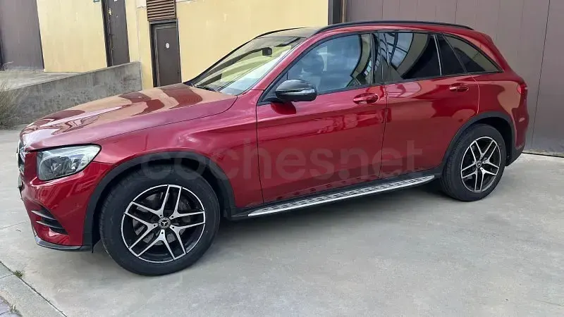 Usado Mercedes GLC220 194 CV (142 kW) 2019 Rojo SUV