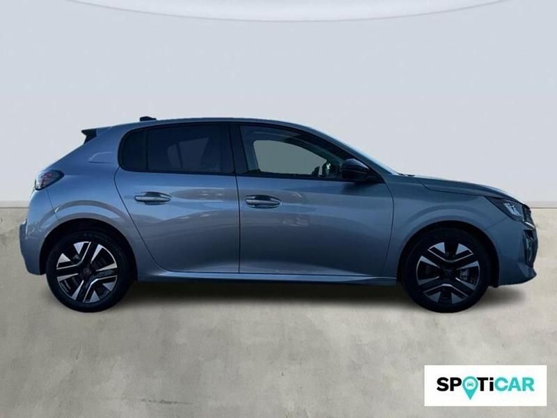 Usado Peugeot 208 Allure 101 CV (74 kW) 2024 Gris Utilitario