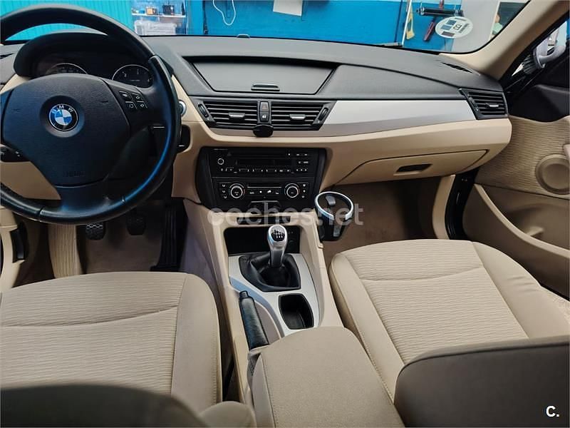 Usado BMW X1 143 HP (105 kW) 2011 Preto SUV