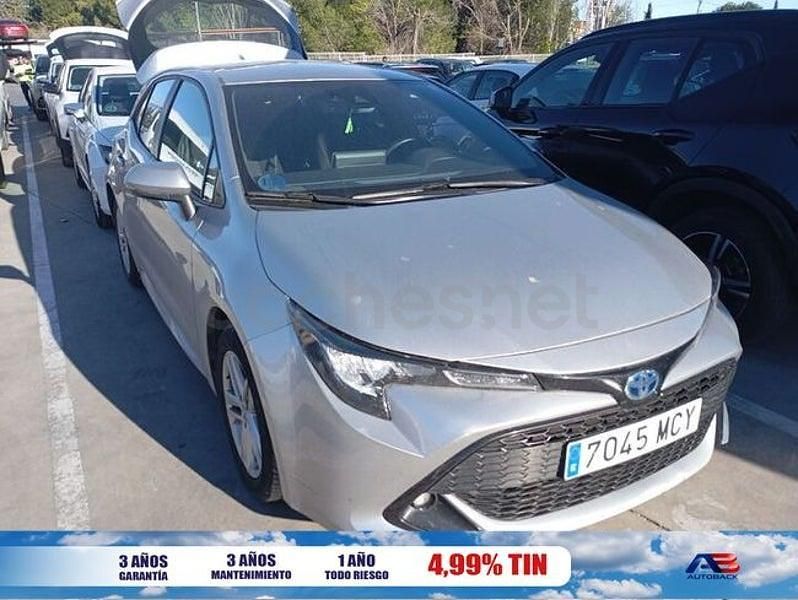 Usado Toyota Corolla Active 122 CV (89 kW) 2023 Gris / plata Berlina