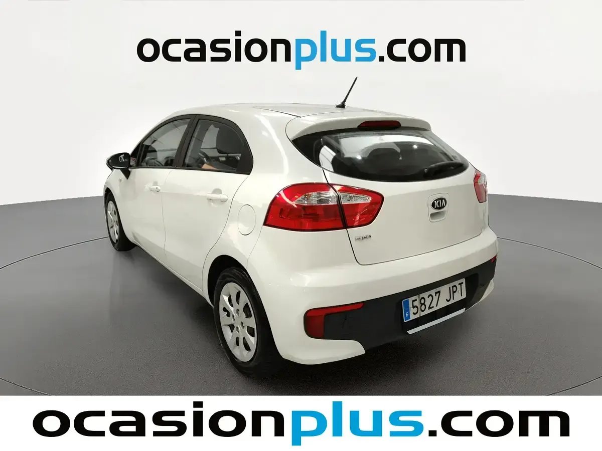 Usado Kia Rio 84 CV (61 kW) 2016 Blanco Utilitario