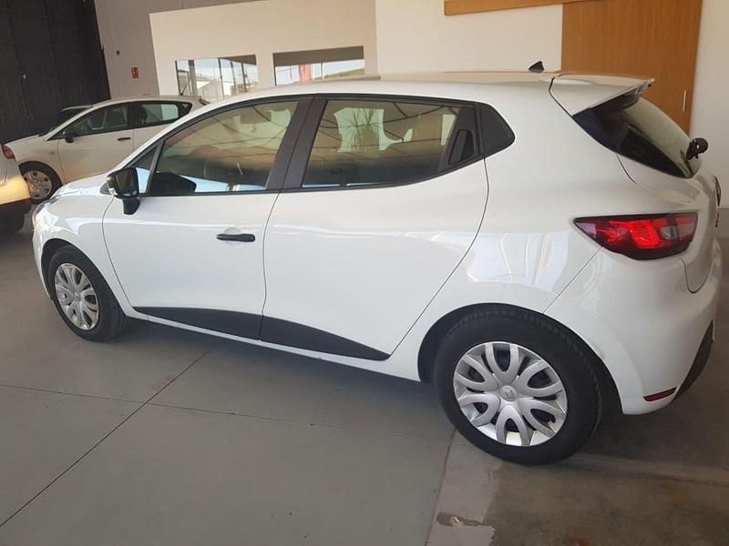 Usado Renault Clio IV 90 CV (66 kW) 2017 Blanco