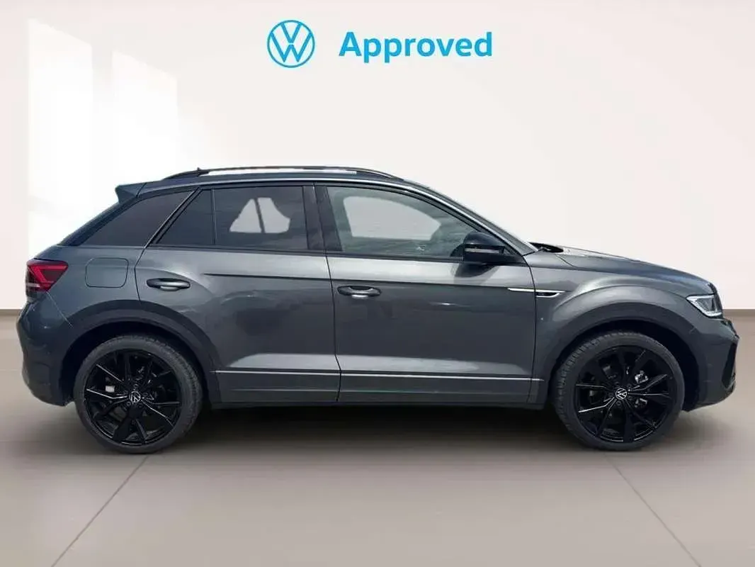 Usado VW T-Roc R-line 150 CV (110 kW) 2025 Gris SUV