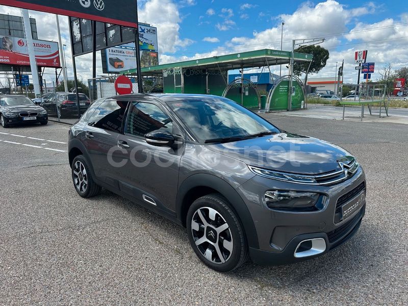 Usado Citroën C4 Cactus Shine 102 CV (75 kW) 2020 Gris / plata Utilitario