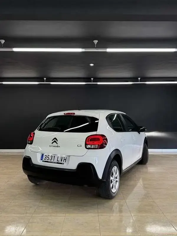 Usado Citroën C3 Feel 99 CV (72 kW) 2022 Blanco Utilitario