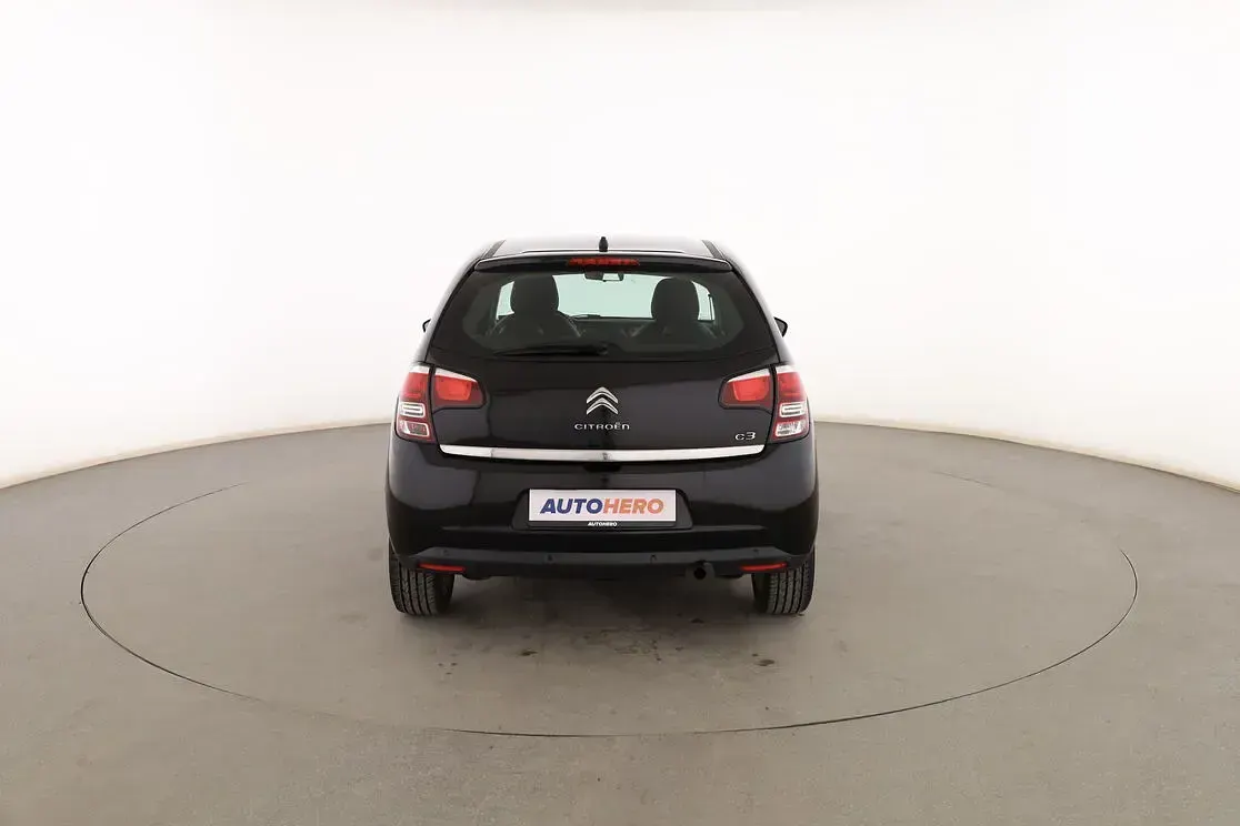 Usado Citroën C3 SELECTION 68 CV (50 kW) 2016 Negro Berlina