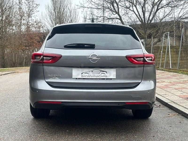 Usado Opel Insignia Innovation 136 CV (100 kW) 2020 Gris / plata Familiar