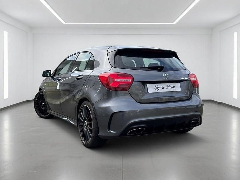 Usado Mercedes A200 AMG line 136 CV (100 kW) 2016 Gris / plata Berlina