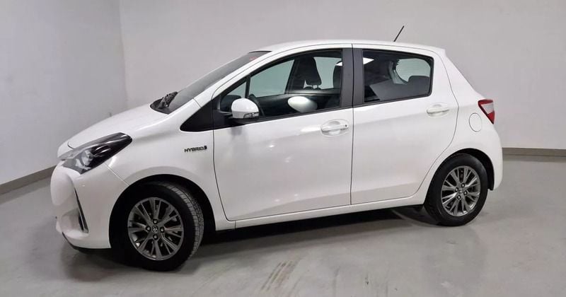 Usado Toyota Yaris Active 100 CV (73 kW) 2019