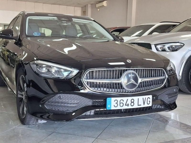 Usado Mercedes C220 194 CV (142 kW) 2021 Negro Familiar