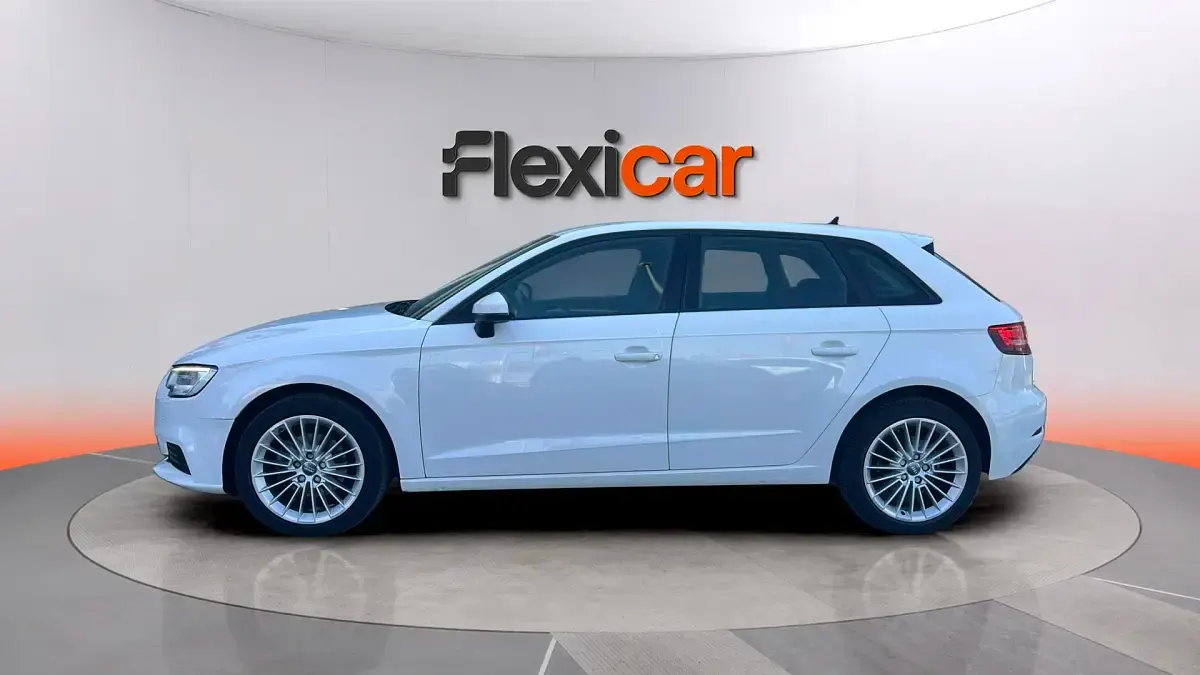 Usado Audi A3 Premium 116 CV (85 kW) 2019 Blanco Berlina