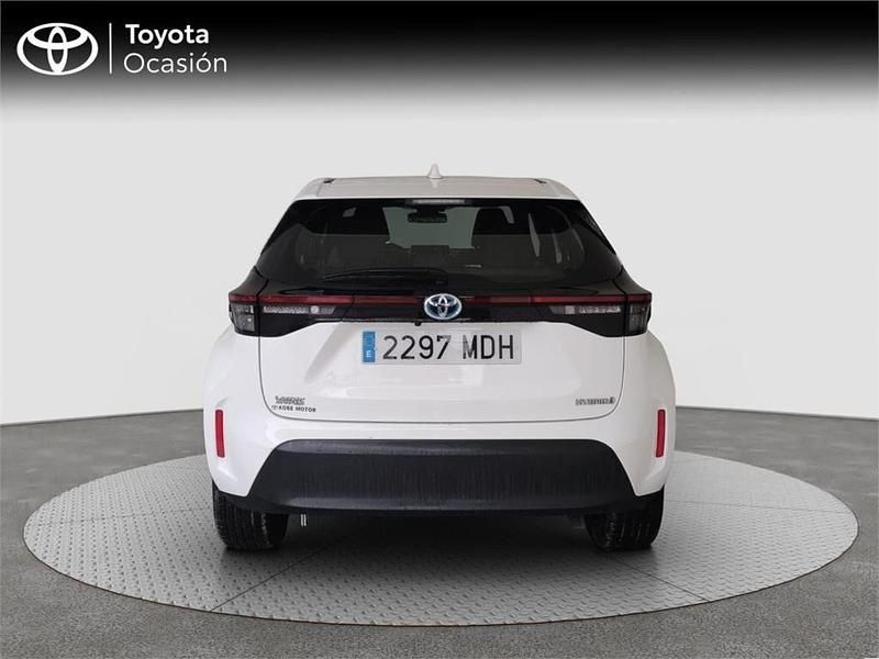 Usado Toyota Yaris Cross Active 116 CV (85 kW) 2023 Blanco SUV