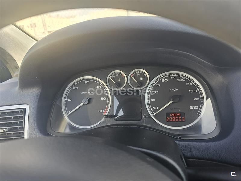 Usado Peugeot 307 90 CV (66 kW) 2002 Azul Familiar