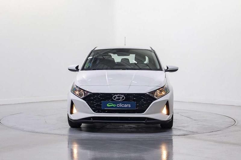 Usado Hyundai i20 101 CV (74 kW) 2022 Blanco Utilitario