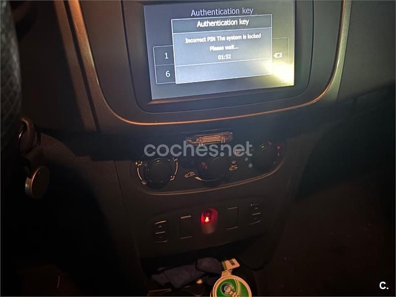 Używany Dacia Sandero Stepway 90 KM (66 kW) 2016 Niebieski Sedan/Limuzyna