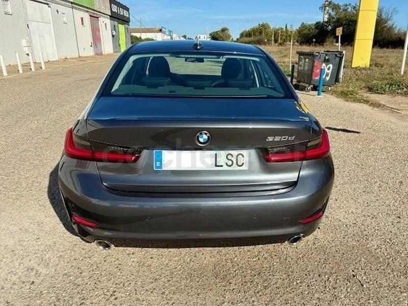 Usado BMW 320e 190 CV (139 kW) 2021 Gris / plata Berlina