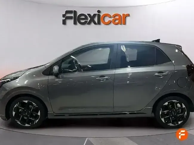Usado Kia Picanto GT-Line 63 CV (46 kW) 2024 Gris Utilitario