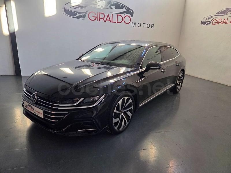 Usado VW Arteon R-line 150 CV (110 kW) 2023 Negro Familiar