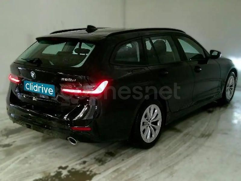 Usado BMW 320e 190 CV (139 kW) 2021 Negro Familiar