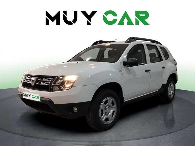 Usado Dacia Duster Ambiance 114 HP (83 kW) 2017 Branco SUV