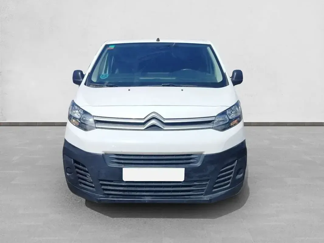 Usado Citroën Jumpy Comfort 102 CV (75 kW) 2021 Blanco Monovolumen
