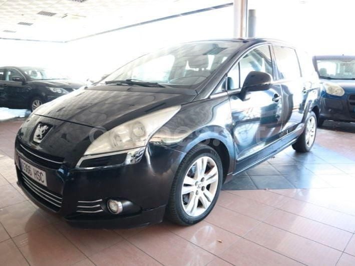 Negro Usado 2013 Peugeot 5008 Active Monovolumen | 6200 € (Precio justo) - Imagen 1/4
