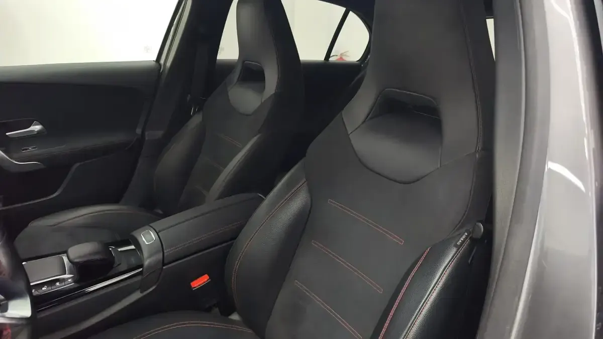 Käytetty Mercedes A250 218 HP (160 kW) 2021 Harmaa Viistoperä