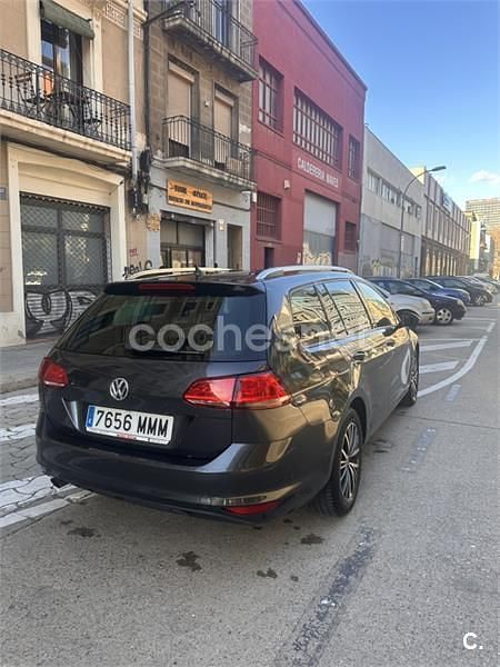 Usado VW Golf VII Edition 110 CV (80 kW) 2016 Gris / plata Familiar