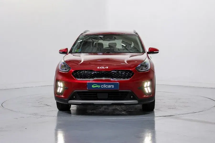 Usado Kia Niro 141 CV (103 kW) 2022 Rojo SUV