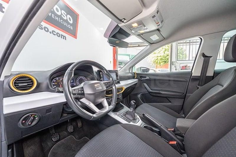 Usado Seat Arona Style 110 CV (80 kW) 2023 Blanco SUV